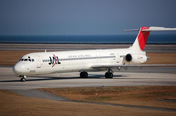 JAL MD-81_JA8554